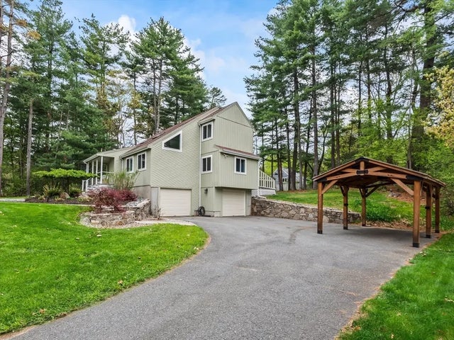 65 Briarcliff Ln, Holliston